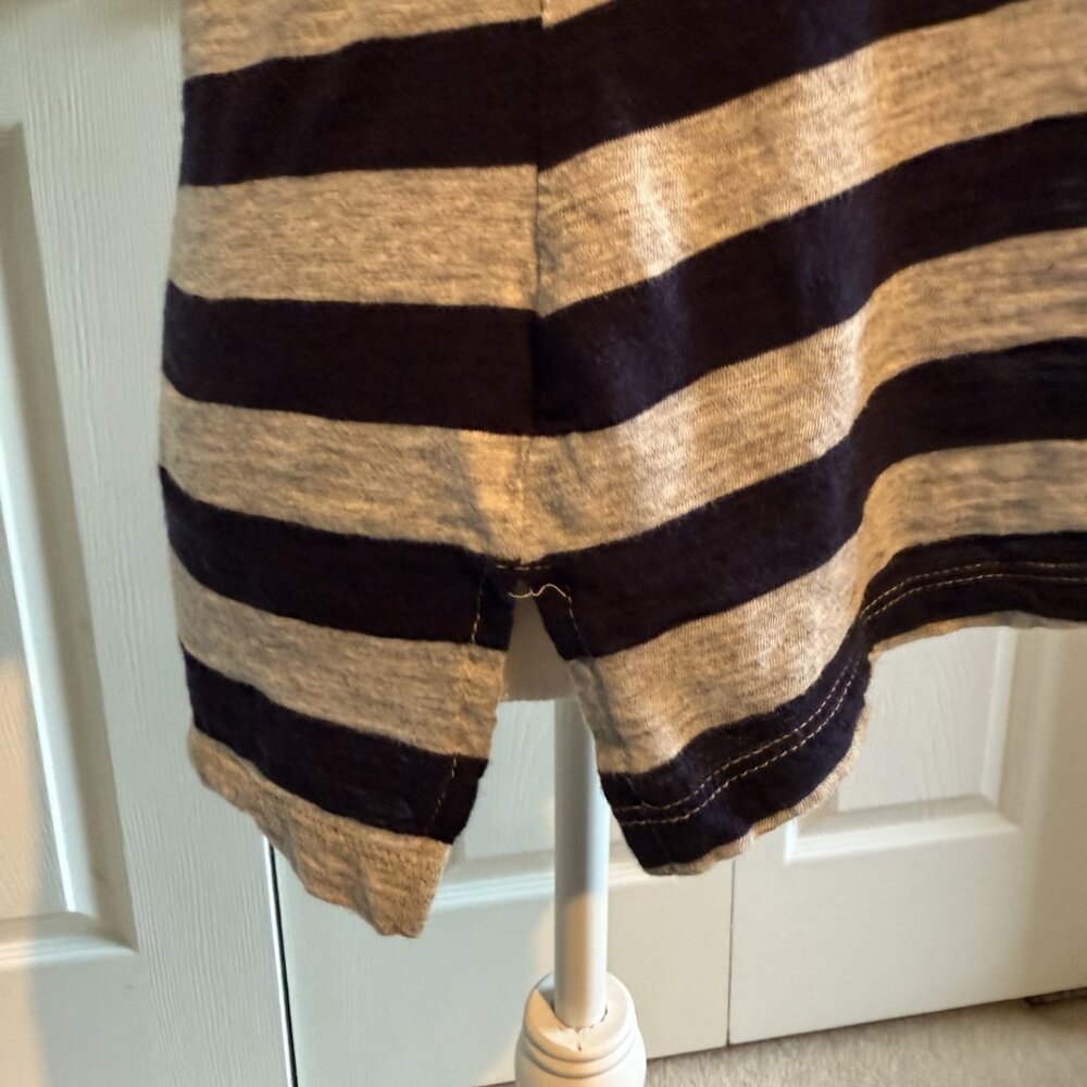 Women's GAP short sleeved striped V-neck top Size Medium EUC Gray, Navy, Orange - Picture 8 of 8